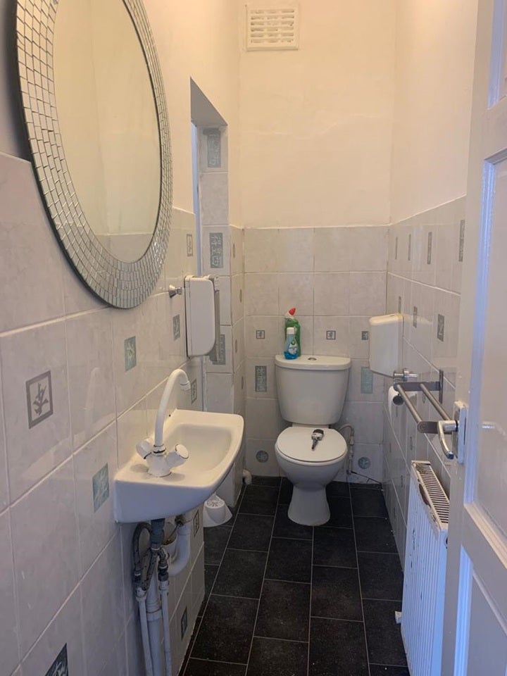 Flat Colenso Road in Greater London