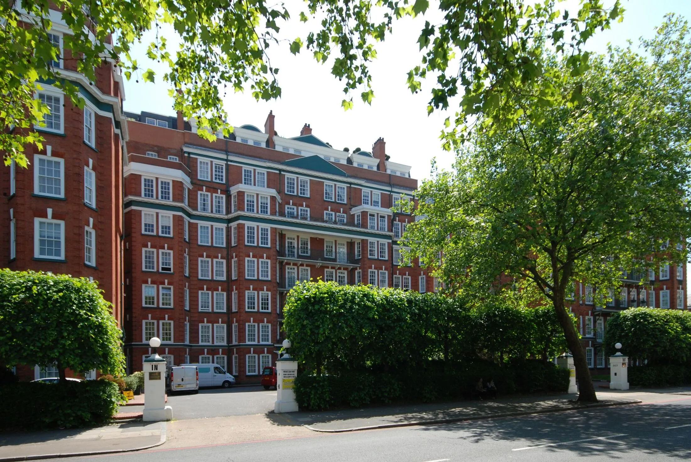 Flat Lisson Grove in City of Westminster