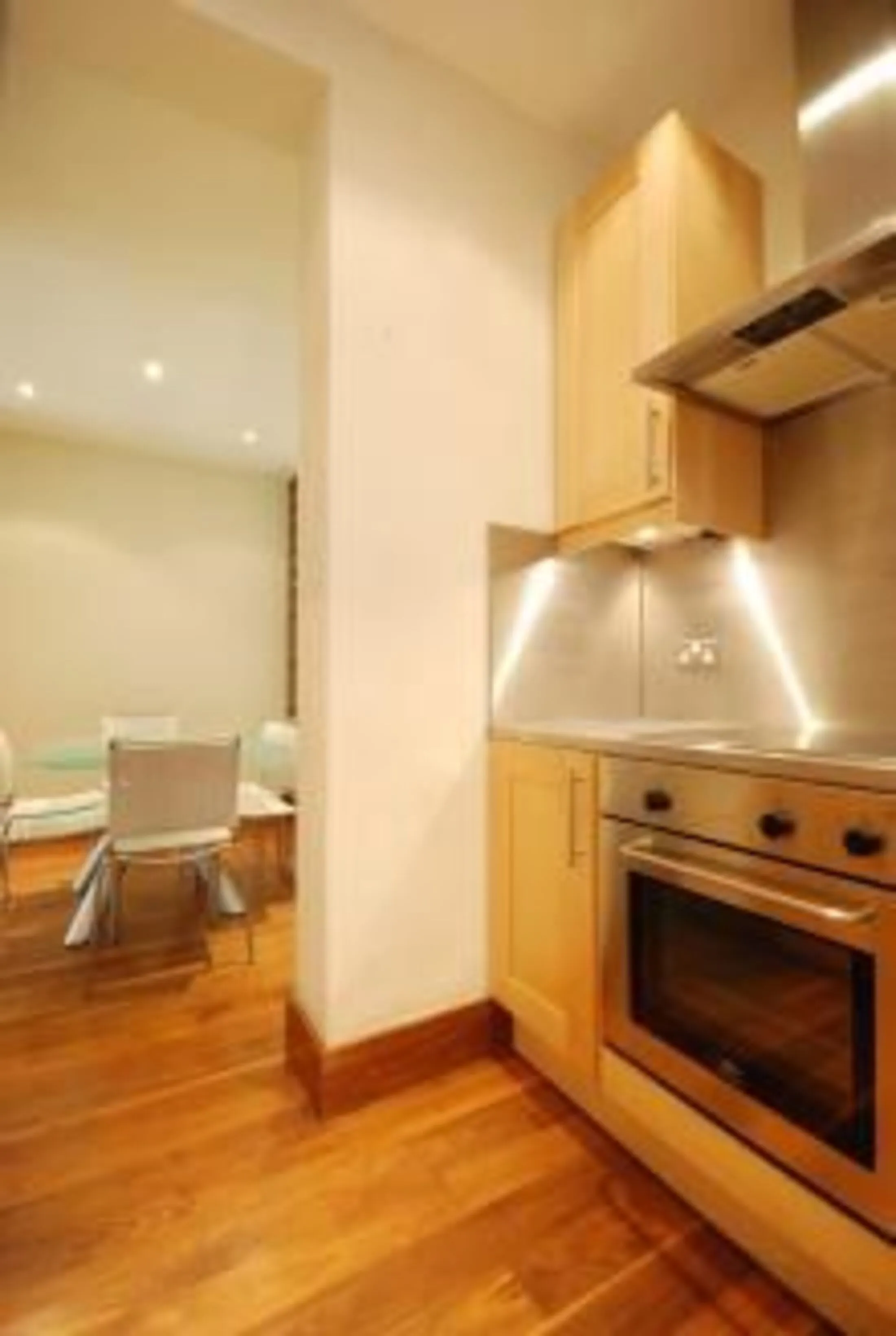 Flat Lisson Grove in City of Westminster