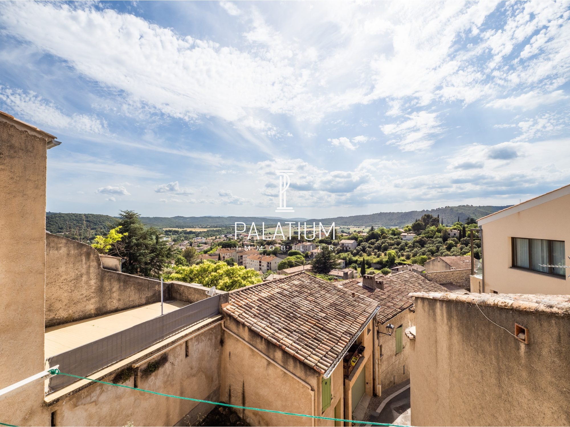 Appartement Avenue des Thermes à Gréoux-les-Bains