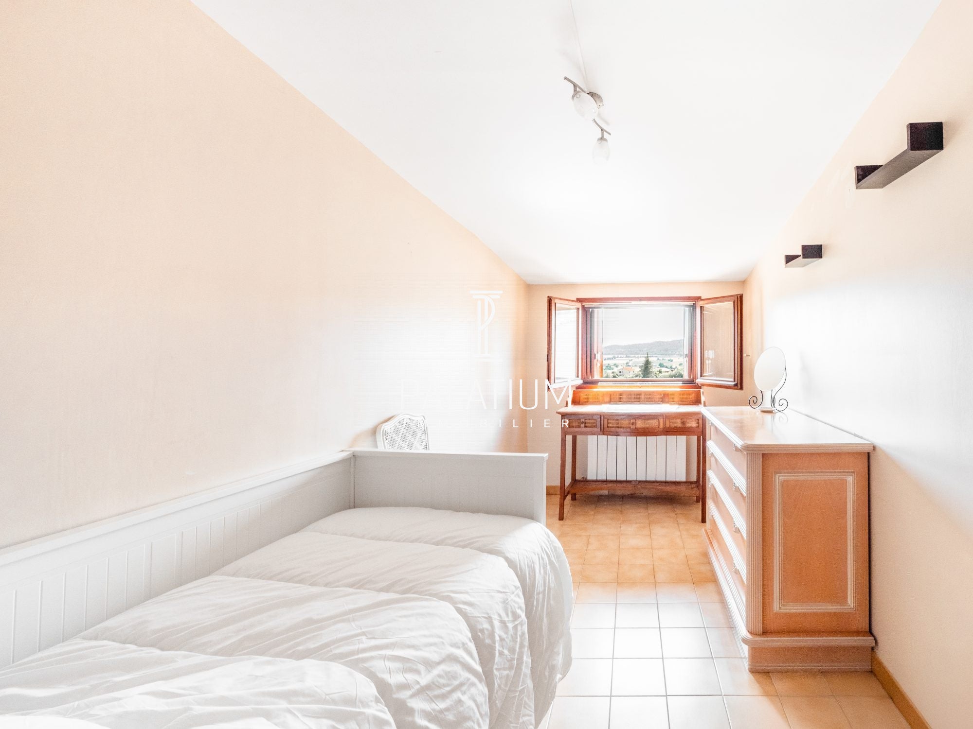 Appartement Avenue des Thermes à Gréoux-les-Bains