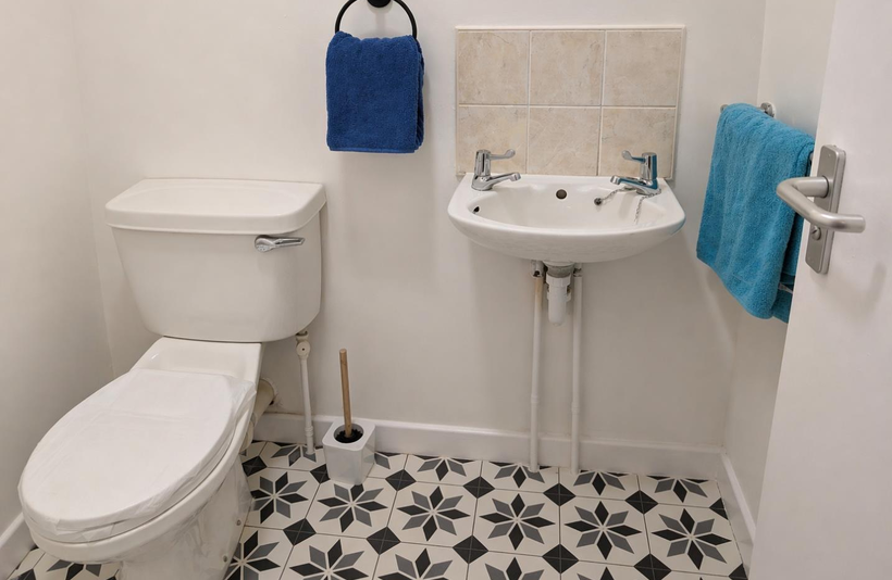 Room Langton Close in Sunderland