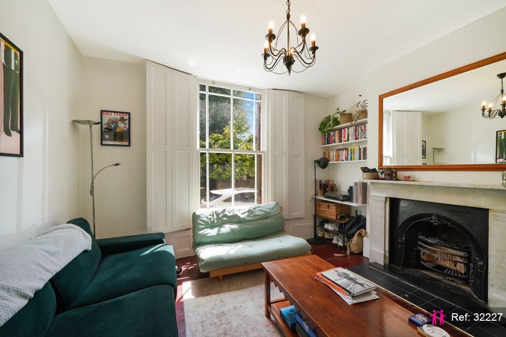 Flat Grosvenor Terrace in Greater London