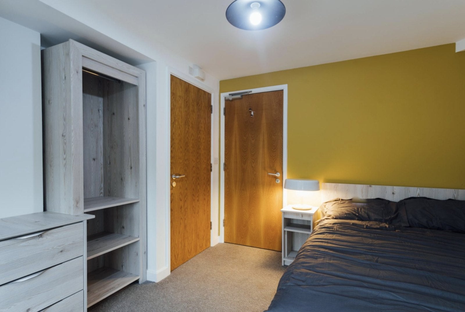 Room Devonshire Lane in Charnwood