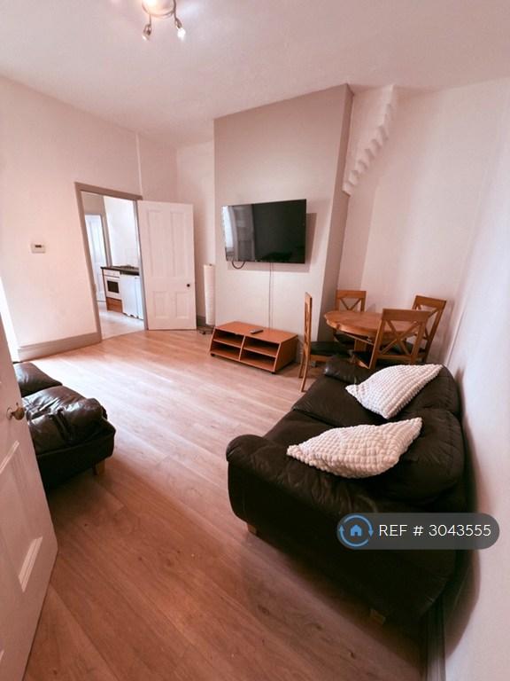 Flat Tavistock Road in Newcastle upon Tyne
