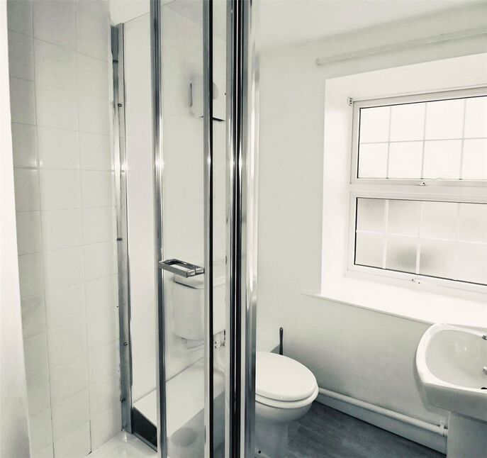 Room Victoria Street in Borough of Runnymede