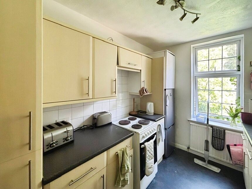 Room Victoria Street in Borough of Runnymede