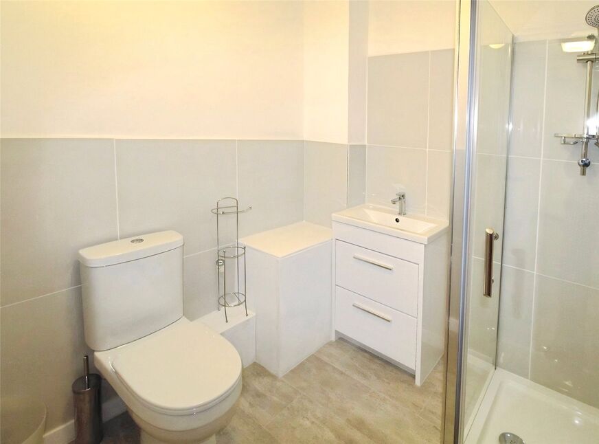 Room Victoria Street in Borough of Runnymede