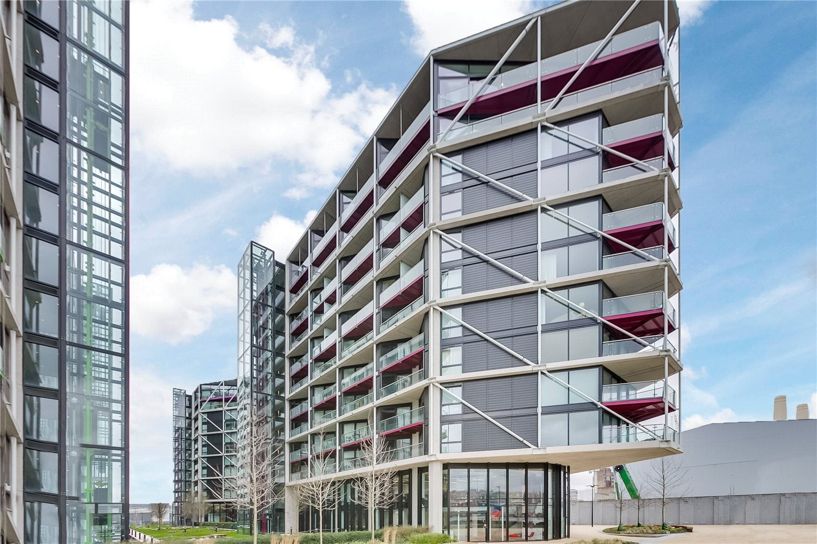 Flat Tideway Walk in Greater London