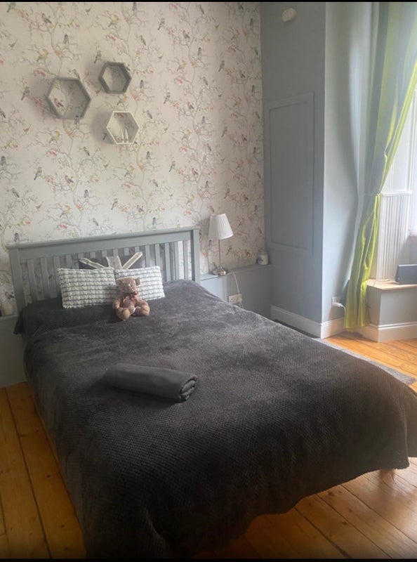 Room Broompark Drive in Glasgow