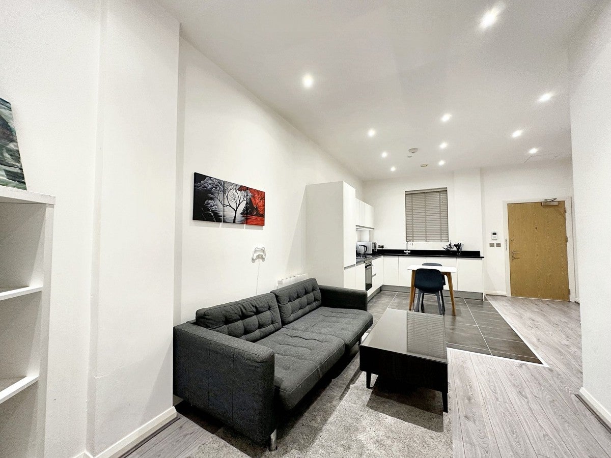 Flat Lower Precinct in Coventry