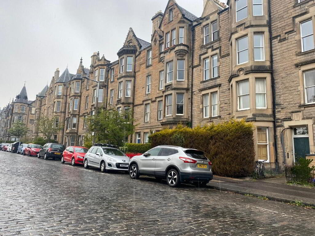 Room New Mart Road in City of Edinburgh