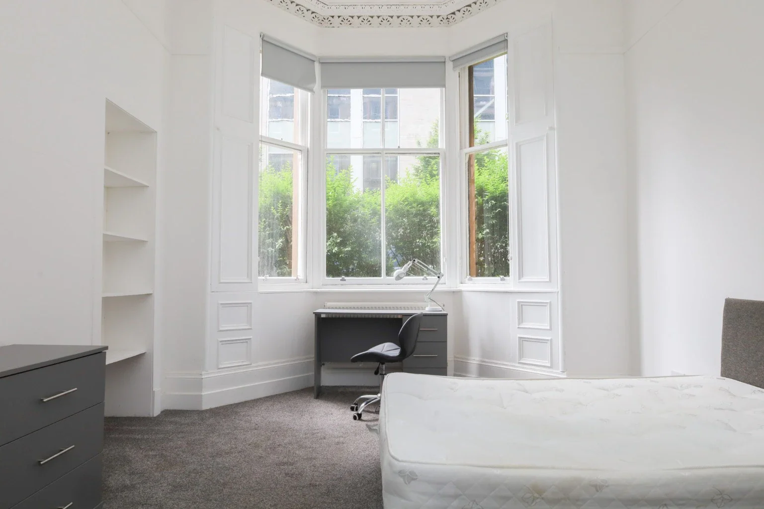 Flat Gibson Street in Glasgow