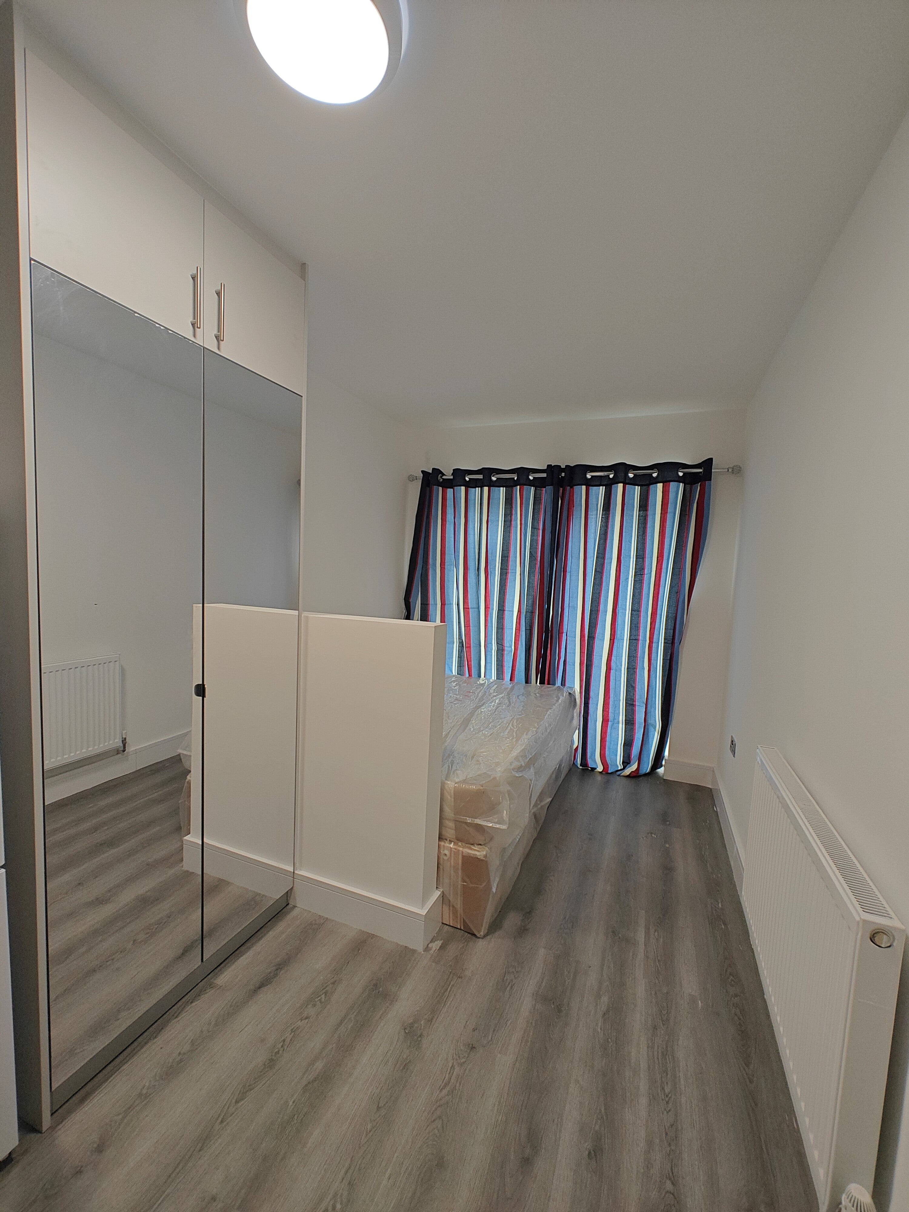 Flat Bulstrode Avenue in Greater London
