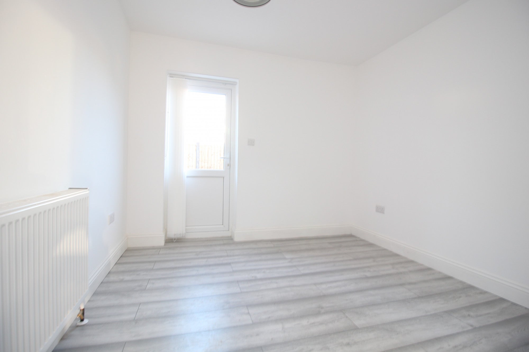 Flat Selborne Road in Greater London
