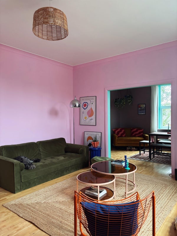 Room Florence Avenue in Gateshead