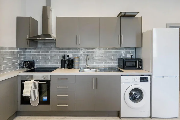 Flat Fairlight Avenue in Greater London