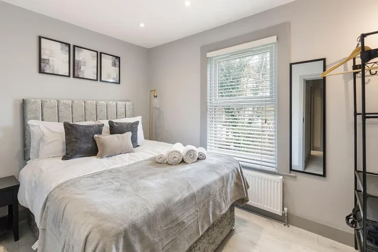 Flat Fairlight Avenue in Greater London