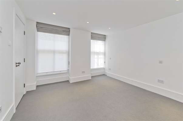 Flat Lancaster Gate in City of Westminster