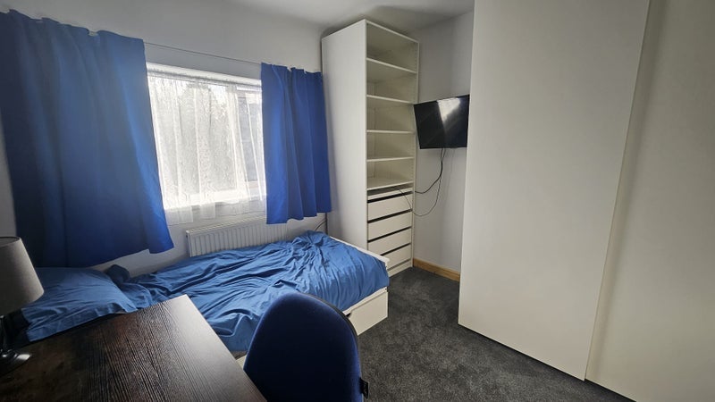 Room Rosecroft Drive in Nottingham