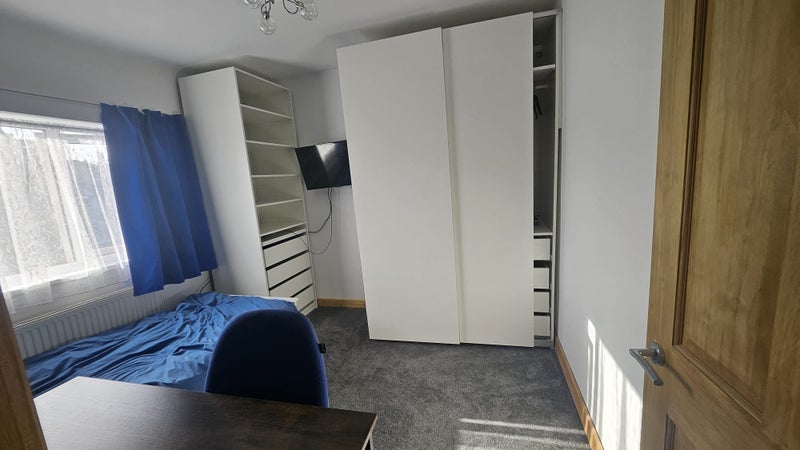 Room Rosecroft Drive in Nottingham