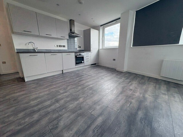 Flat Coventry Road in Birmingham