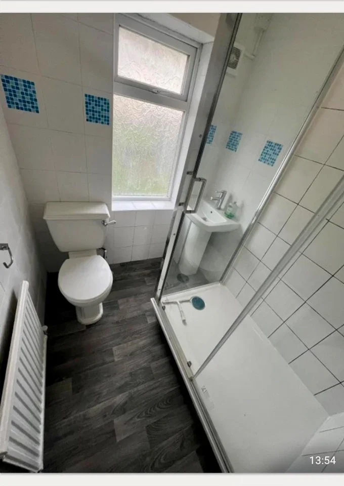Room Windsor Road in Greater London