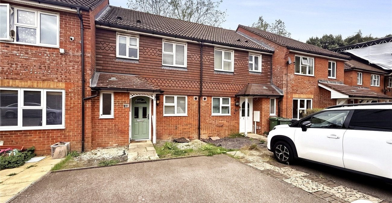 House Morris Close in Maidstone