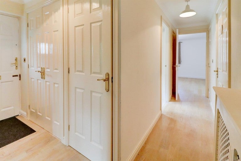 Flat Northumberland Road in Royal Leamington Spa