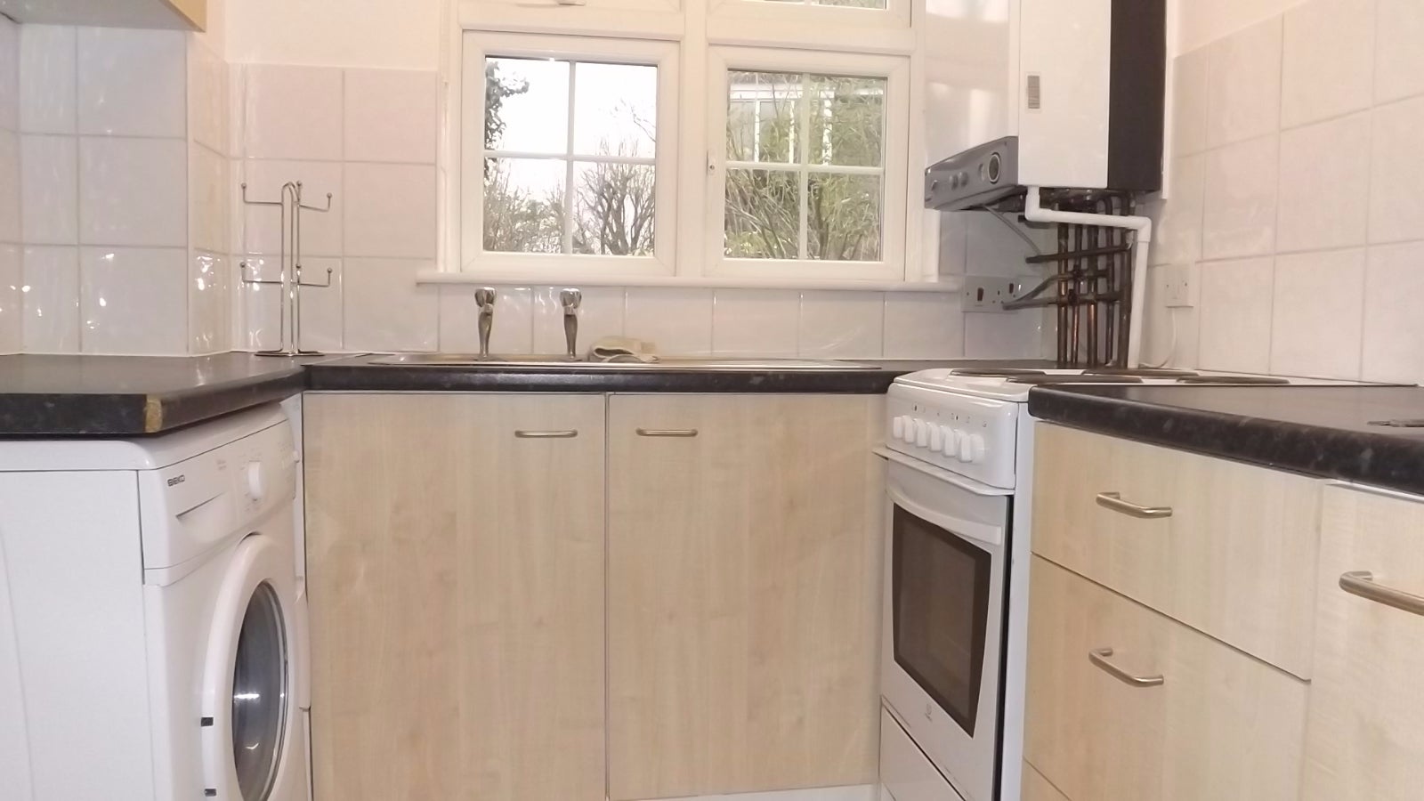 House Bowers Walk in Greater London