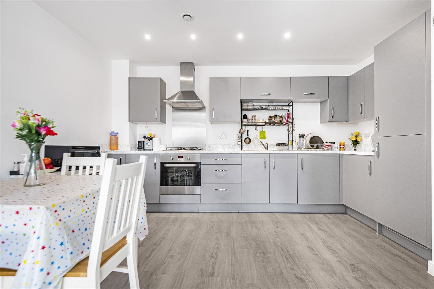 Flat Nightingale Way in Reading