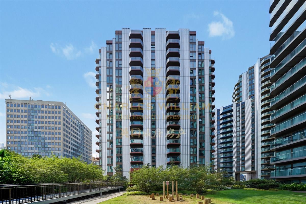 Flat Ancona Road in Greater London