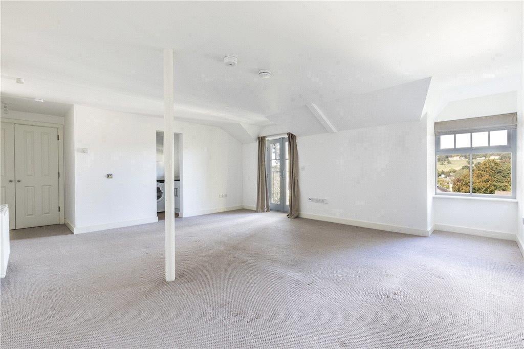Flat Westville Avenue in Bradford