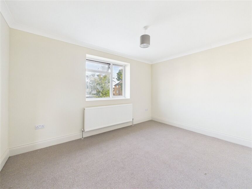 Flat Shernhall Street in Greater London