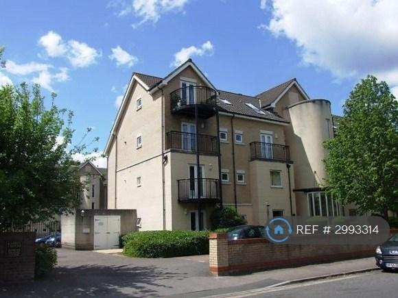 Flat Hulse Road in Southampton