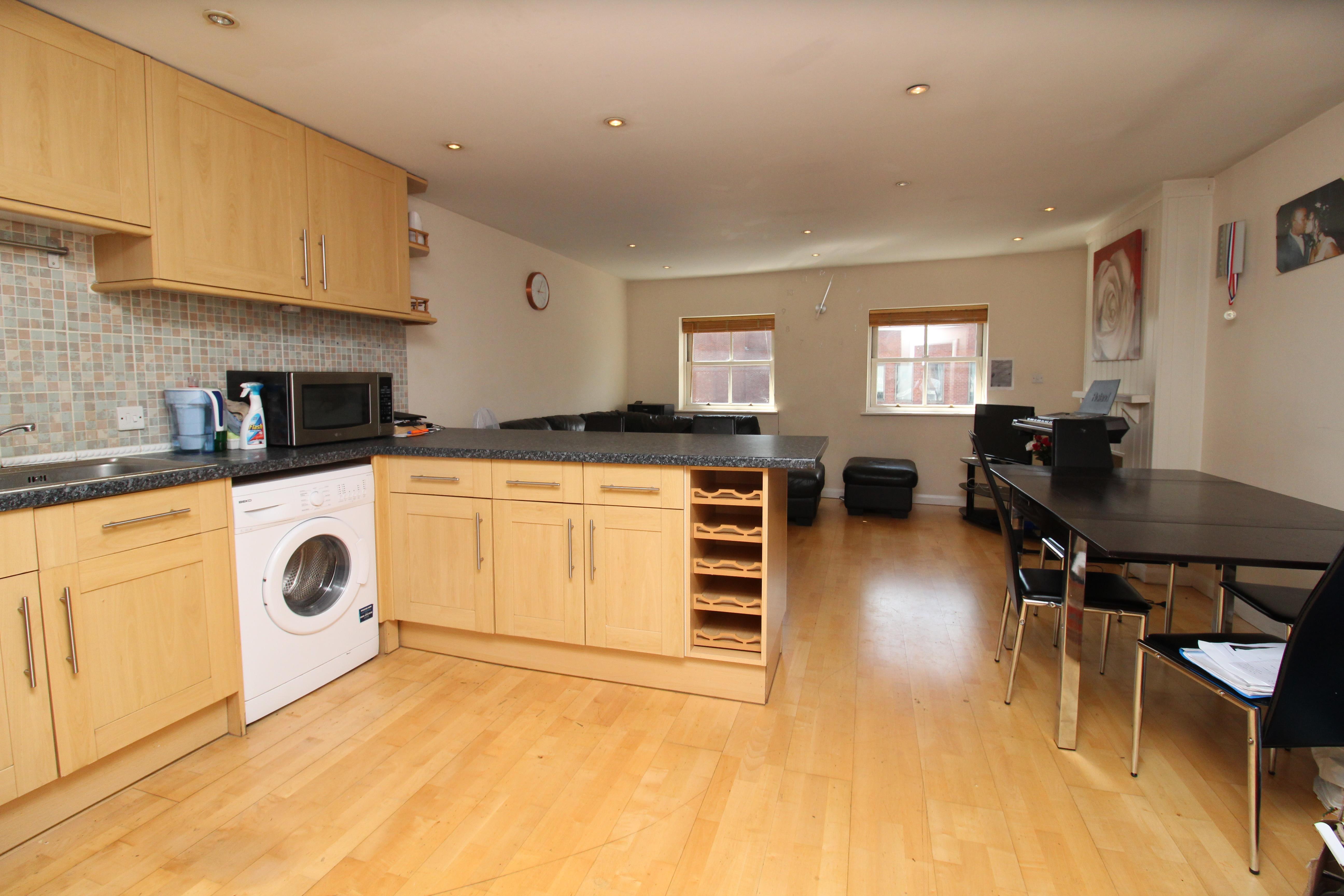 Flat Middleborough in Colchester