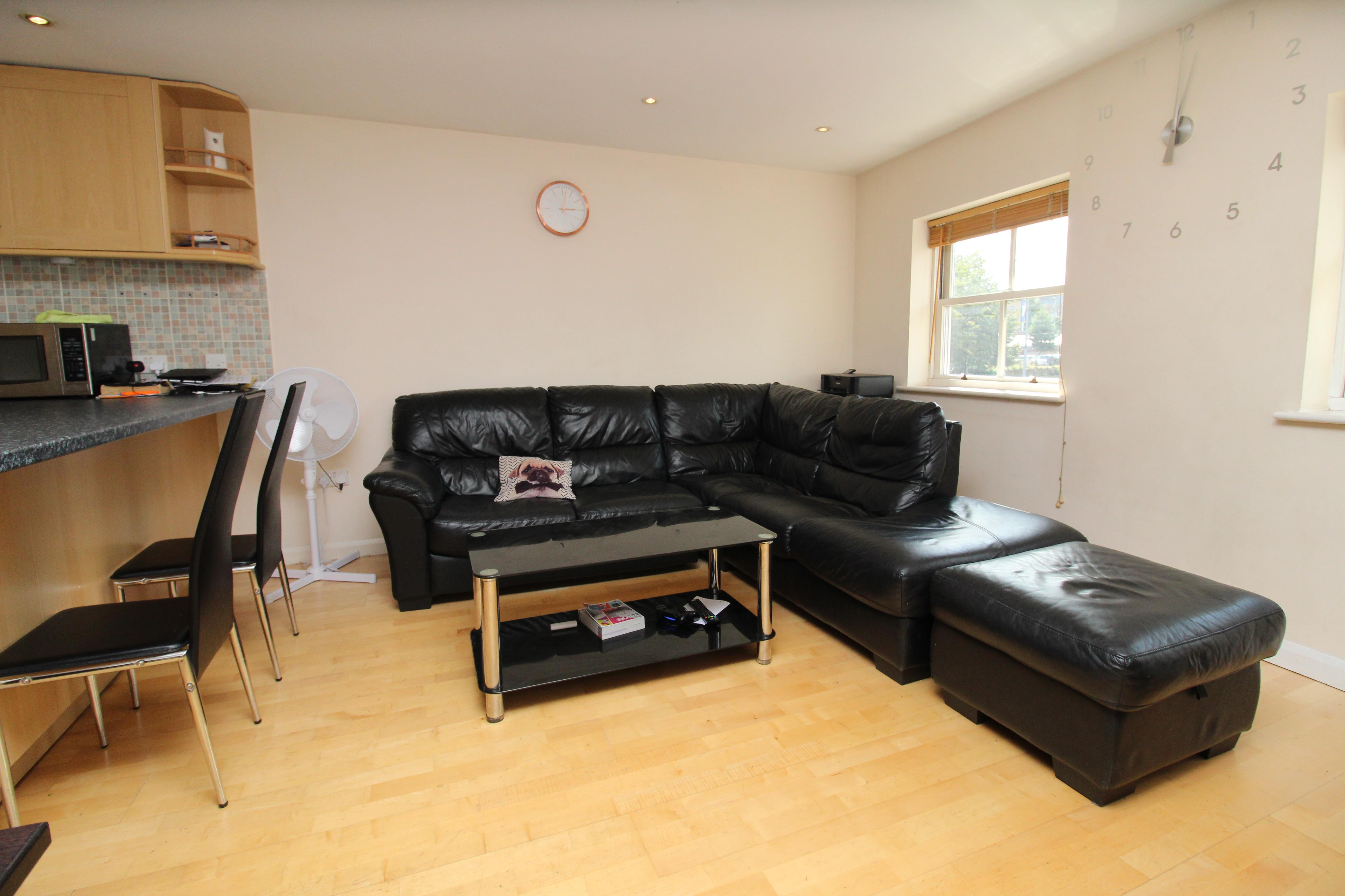 Flat Middleborough in Colchester