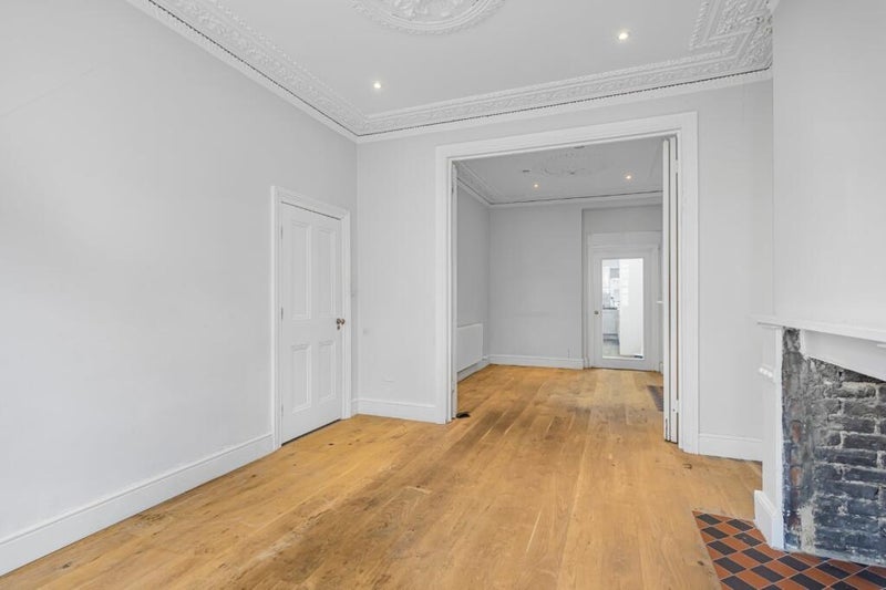 Room Mayflower Road in Greater London