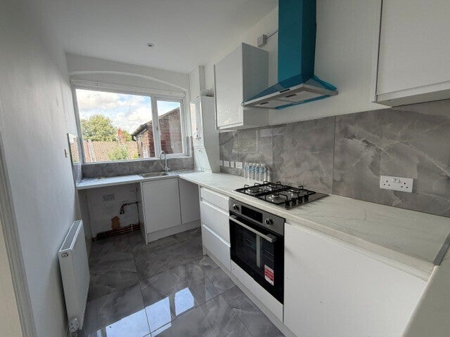 House Russell Rise in Luton