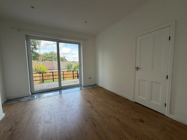House Russell Rise in Luton