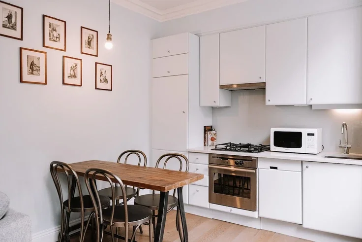 Flat Charlotte Street in Greater London