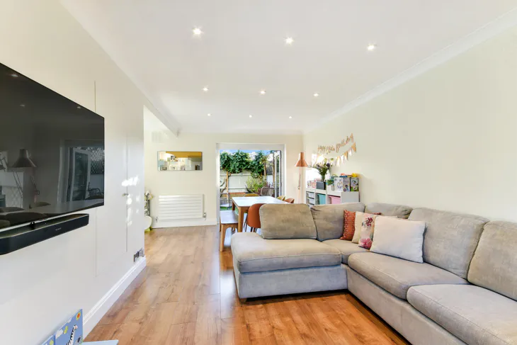 House Discovery Walk in Greater London