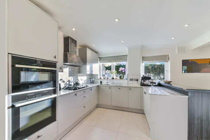 House Discovery Walk in Greater London