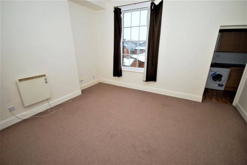 Flat Portland Place East in Royal Leamington Spa