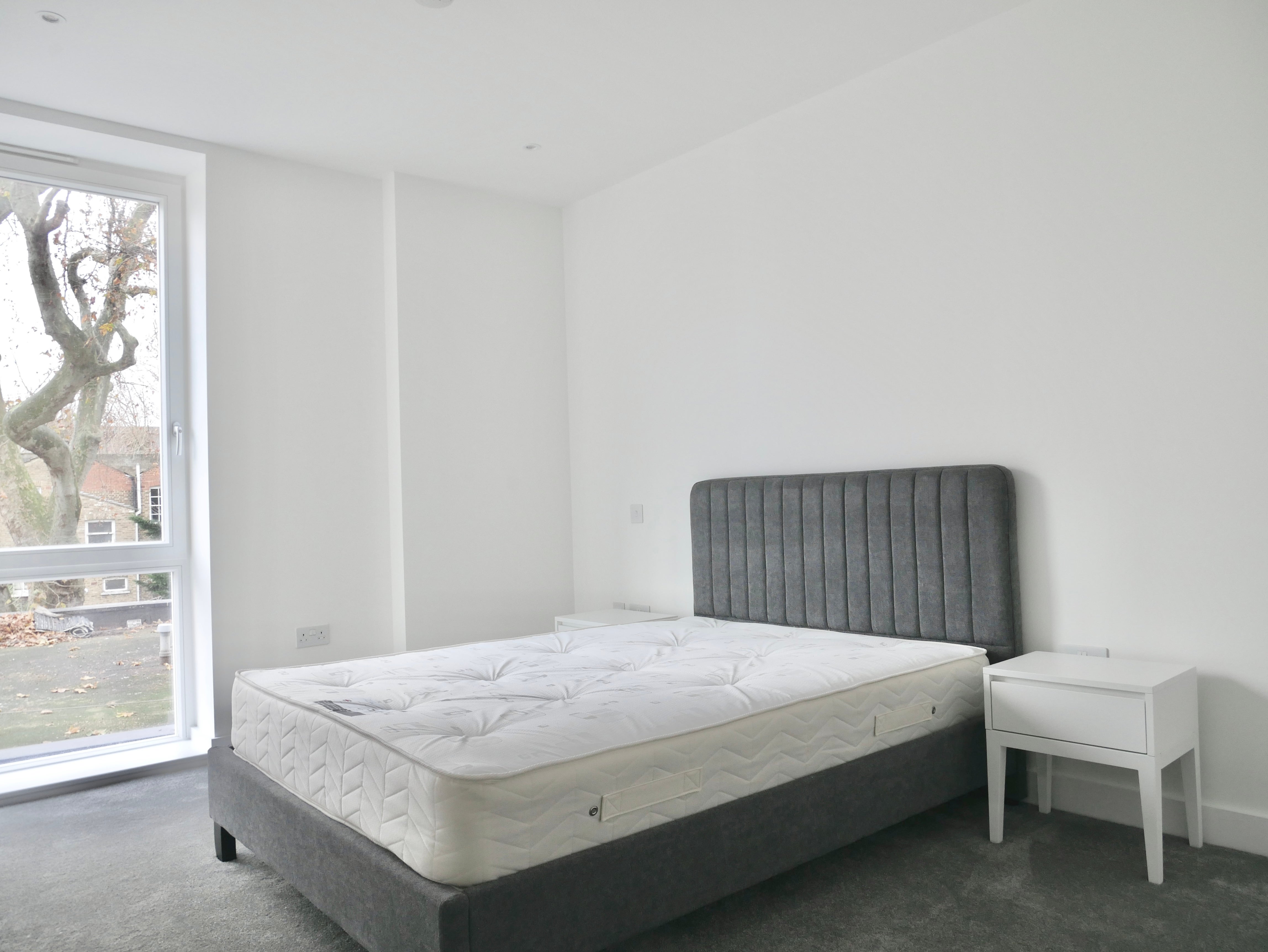 Flat Grange Road in Greater London
