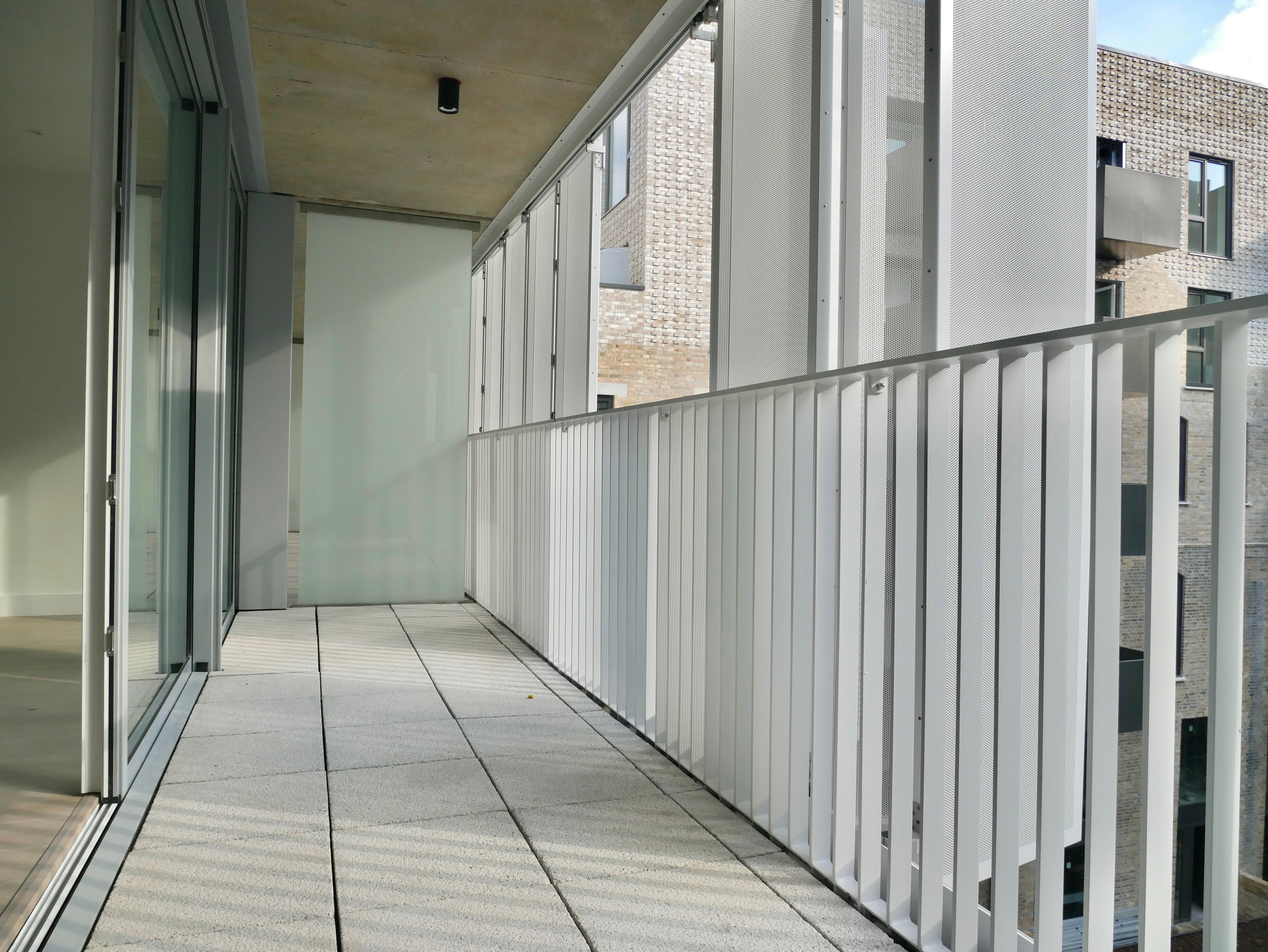 Flat Grange Road in Greater London