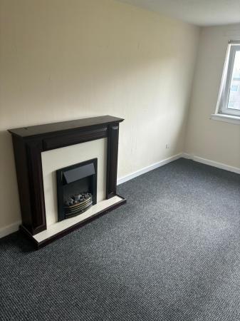 Flat Hartlaw Crescent in Glasgow