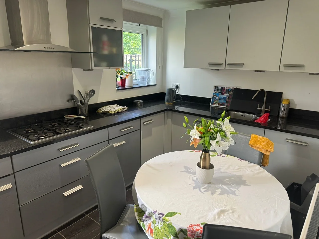 Room Creswell Drive in Greater London