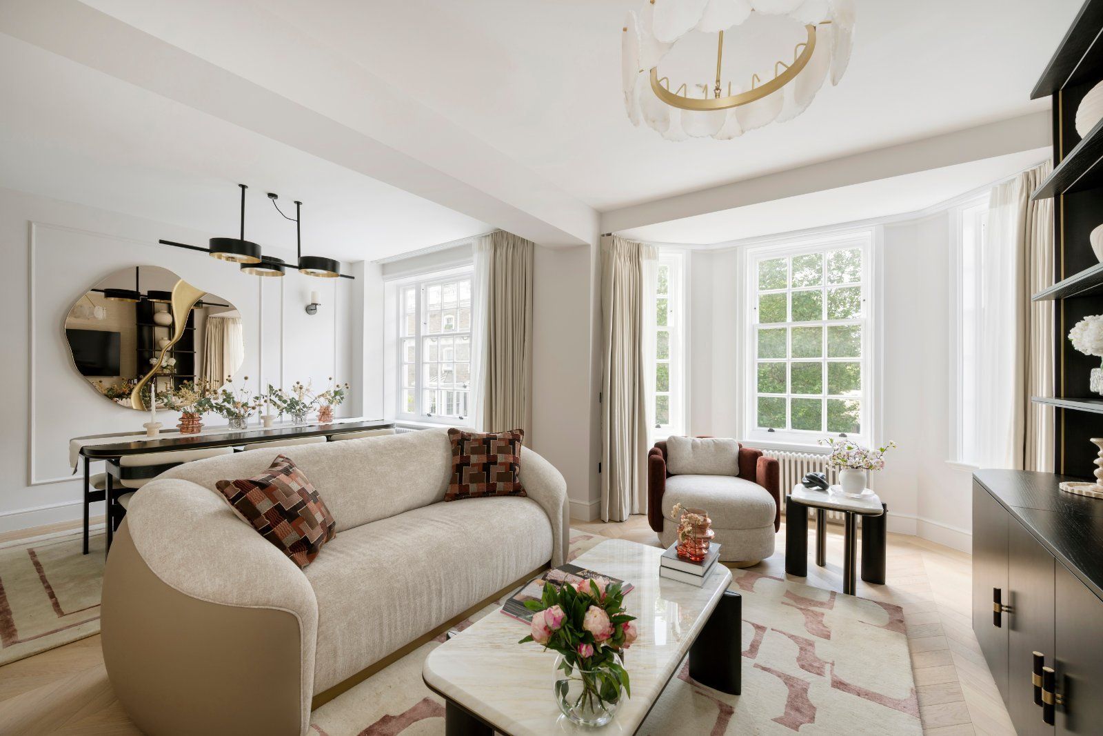 Flat Onslow Square in Greater London