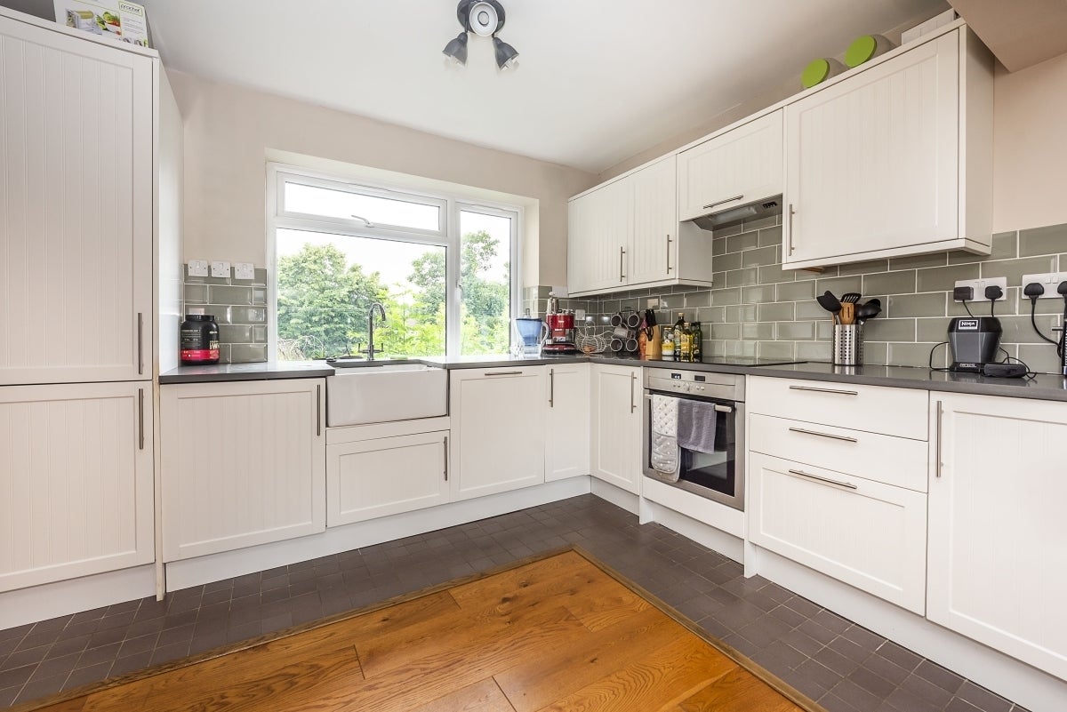 Flat Graham Road in Greater London